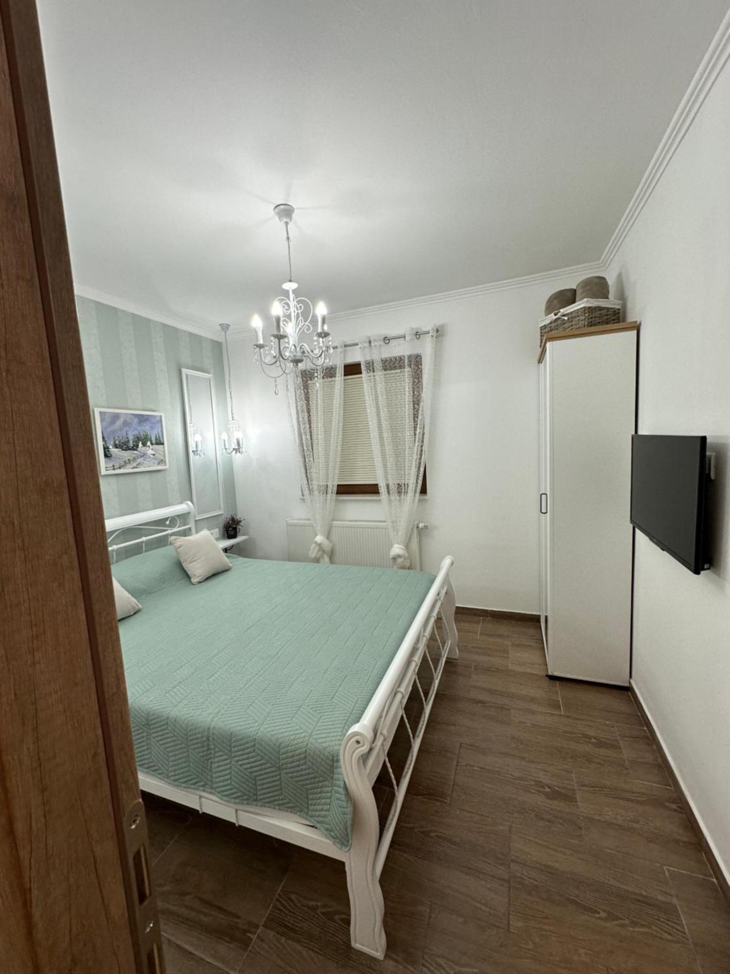 Apartman Lana ヴラシチ エクステリア 写真