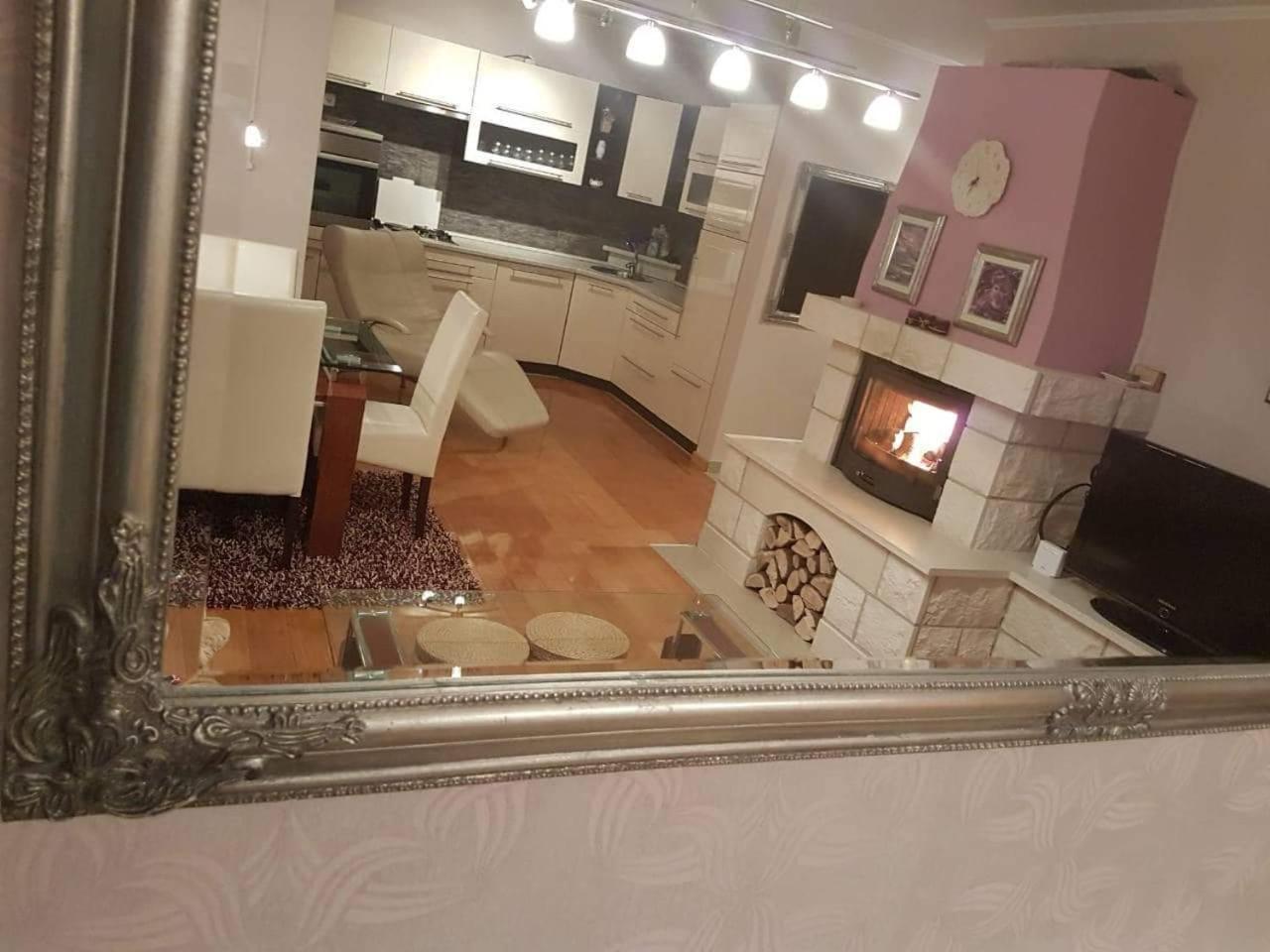 Apartman Lana ヴラシチ エクステリア 写真